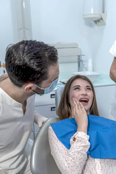 Best Emergency Treatment for Toothache in Fairbank, IA